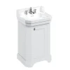 Badex AB Kommoder Med Handfat|Badrumskommoder|Badrumskommod Burlington - 56 cm porslin/dörr vit