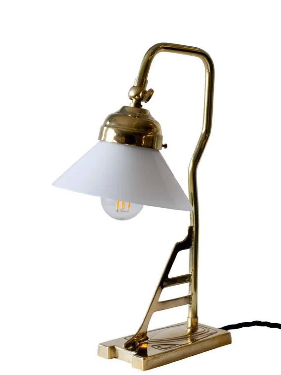 STILARS di GOBBI ANGELO S.n.c. Bordslampor|Bordslampor I Mässing|Bordslampa mässing - Modell 1900 med vit skärm