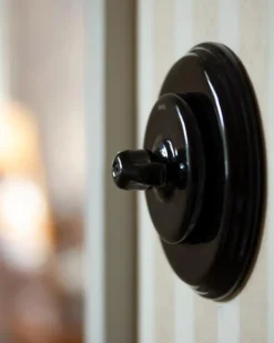 Fontini S.A. Strömbrytare Med Dimmer|Vridströmbrytare|Dimmer svart porslin - Fontini infällt