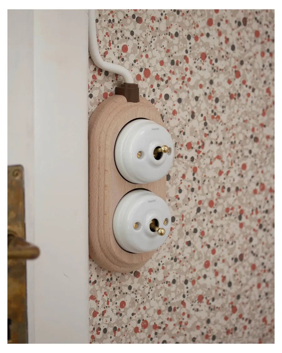 Fontini S.A. Vit Porslin Utanpå Fontini|Strömbrytare Med Dimmer|Dimmer vipp vitt porslin/mässing - Fontini utanpåliggande