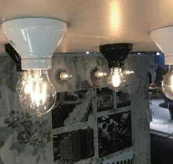 IFÖ Electric AB Porslinslampor & Porslinsocklar|Lamphållare I Porslin|Fotlamphållare 100 mm rak - Svart porslin