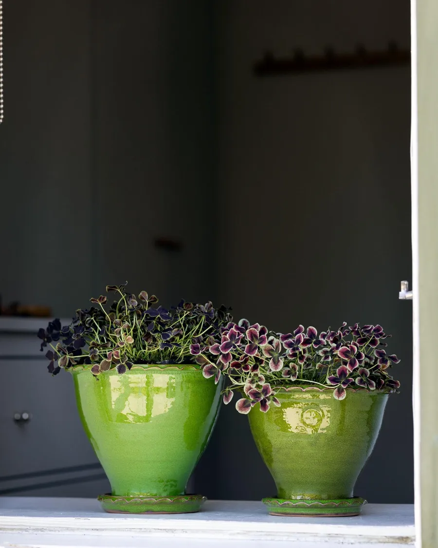 Sturehofs Krukmakeri Presenttips|Blomkrukor & Vaser|Kruka Sturehof - Adelcrantz, 17 cm grön