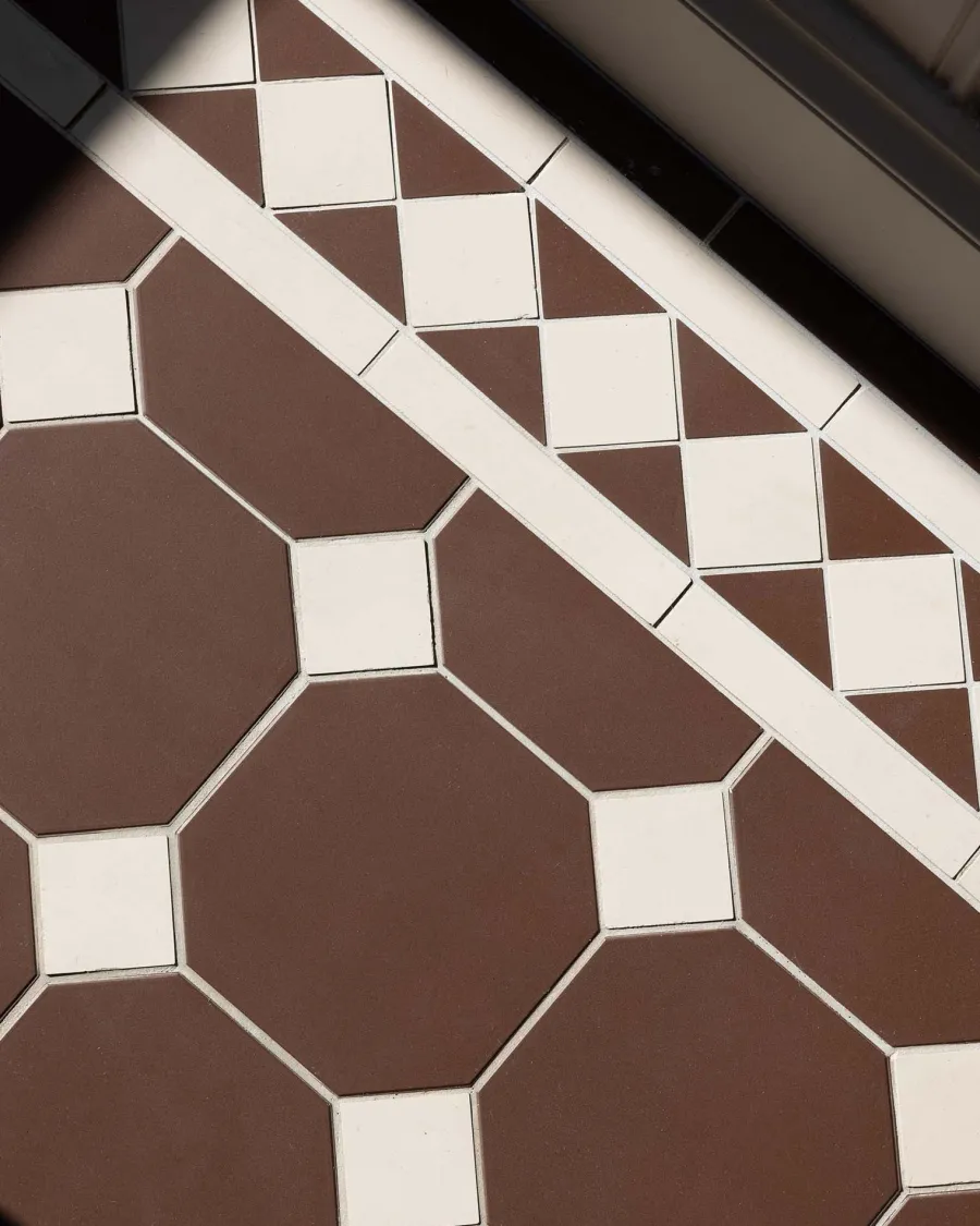 Winckelmans Oktagonklinker|Klinker Hall|Oktagonklinker - 15 x 15 cm chokladbrun/vit