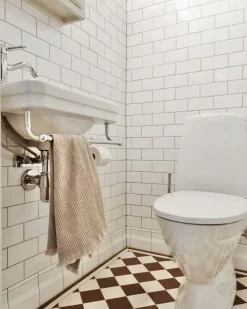 Badex AB Tvättställ|Handduksstänger|Tvättställ Burlington - Edwardian JR 51 cm med handduksstång