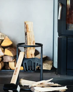 Espegard Scandinavia AB Inredning I Gjutjärn|Vedklyvare|Vedklyvare i gjutjärn - Kindling Cracker™ Standard