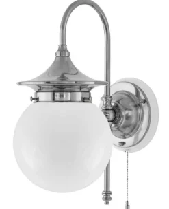 Karlskrona Lampfabrik Vägglampor I Nickel|Vägglampor Med Glaskupa|Vägglampa - Fryxell nickel, opalvit klot