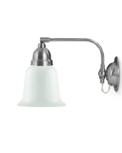 Karlskrona Lampfabrik Vägglampor I Nickel|Vägglampor Med Glaskupa|Vägglampa - Gripenberg nickel, opalvit klocka, vit