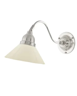 Karlskrona Lampfabrik Vägglampor I Nickel|Vägglampor Med Glaskupa|Vägglampa - Runeberg nickel benvit skomakarskärm