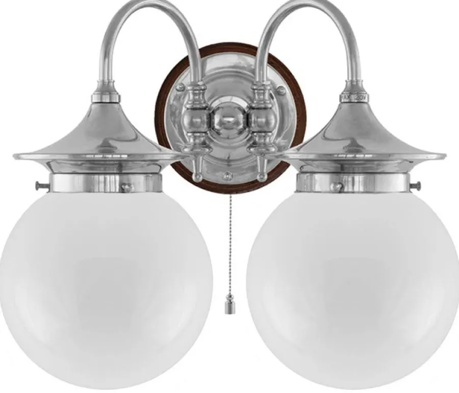 Karlskrona Lampfabrik Vägglampor I Nickel|Vägglampor Med Två Armar|Vägglampa - Tigerstedt nickel, opalvita klot