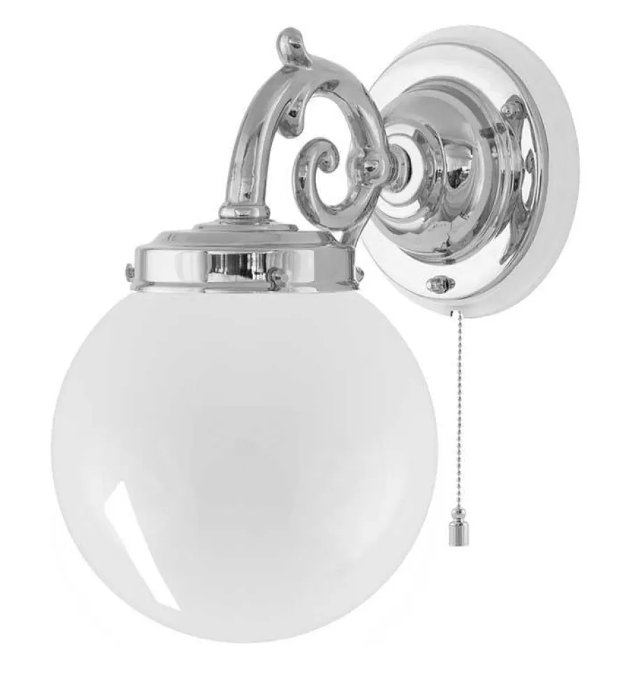 Karlskrona Lampfabrik Vägglampor I Nickel|Vägglampor Med Glaskupa|Vägglampa - Topelius nickel, opalvit klot