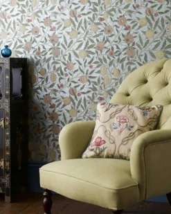 Sanderson Design Group Brands Ltd Mönstrade Tapeter|Blommiga Tapeter|William Morris & Co. Tapet - Fruit Wine/Manilla