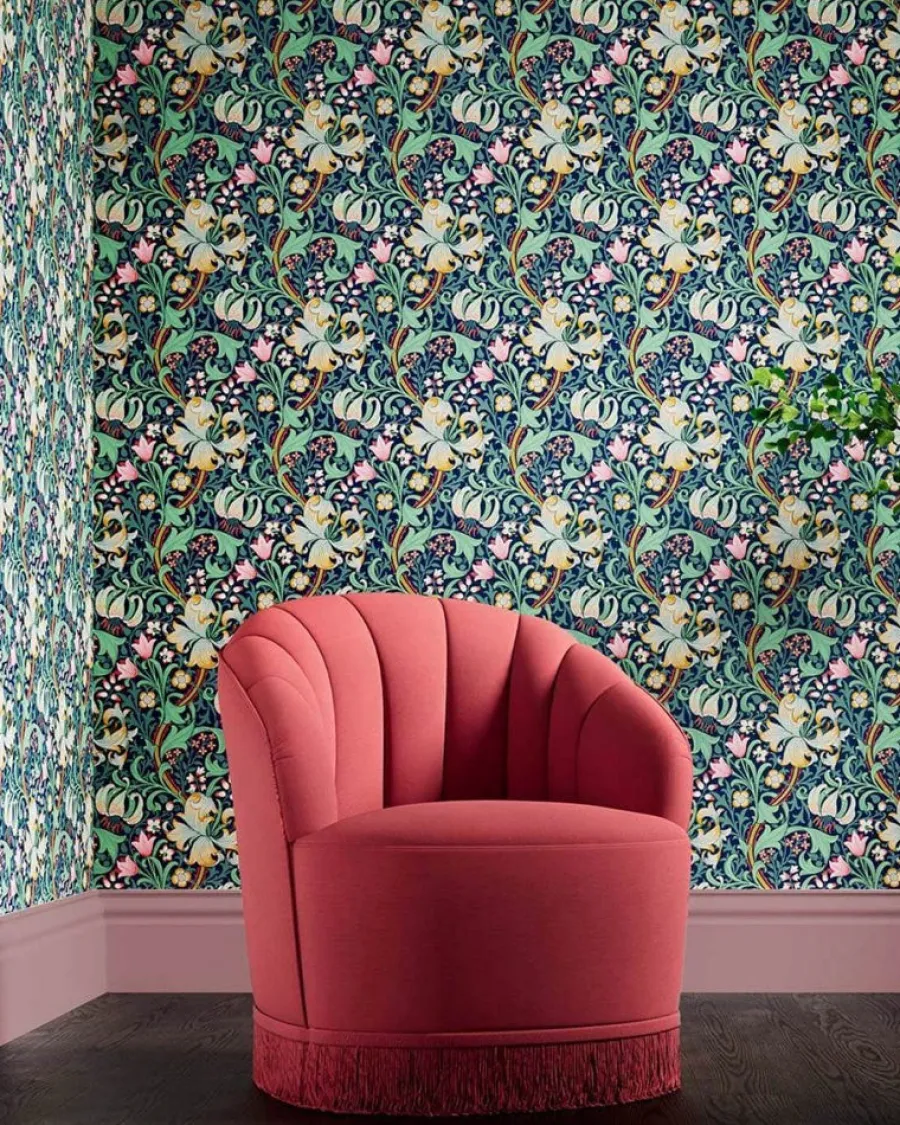 Sanderson Design Group Brands Ltd Mönstrade Tapeter|Blommiga Tapeter|William Morris & Co. Tapet - Golden Lily Twister