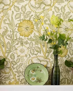 Sanderson Design Group Brands Ltd Mönstrade Tapeter|Blommiga Tapeter|William Morris & Co. Tapet - Pink & Rose cowslip/fennel