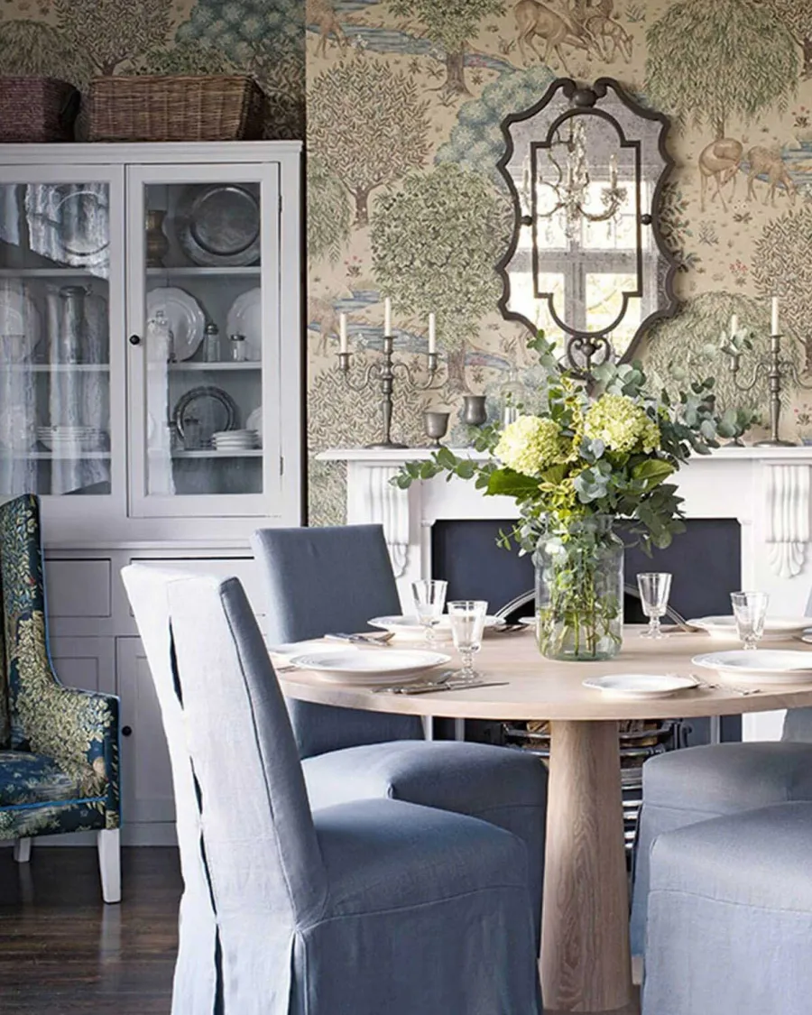 Sanderson Design Group Brands Ltd Mönstrade Tapeter|Blommiga Tapeter|William Morris & Co. Tapet - The Brook Linen Green