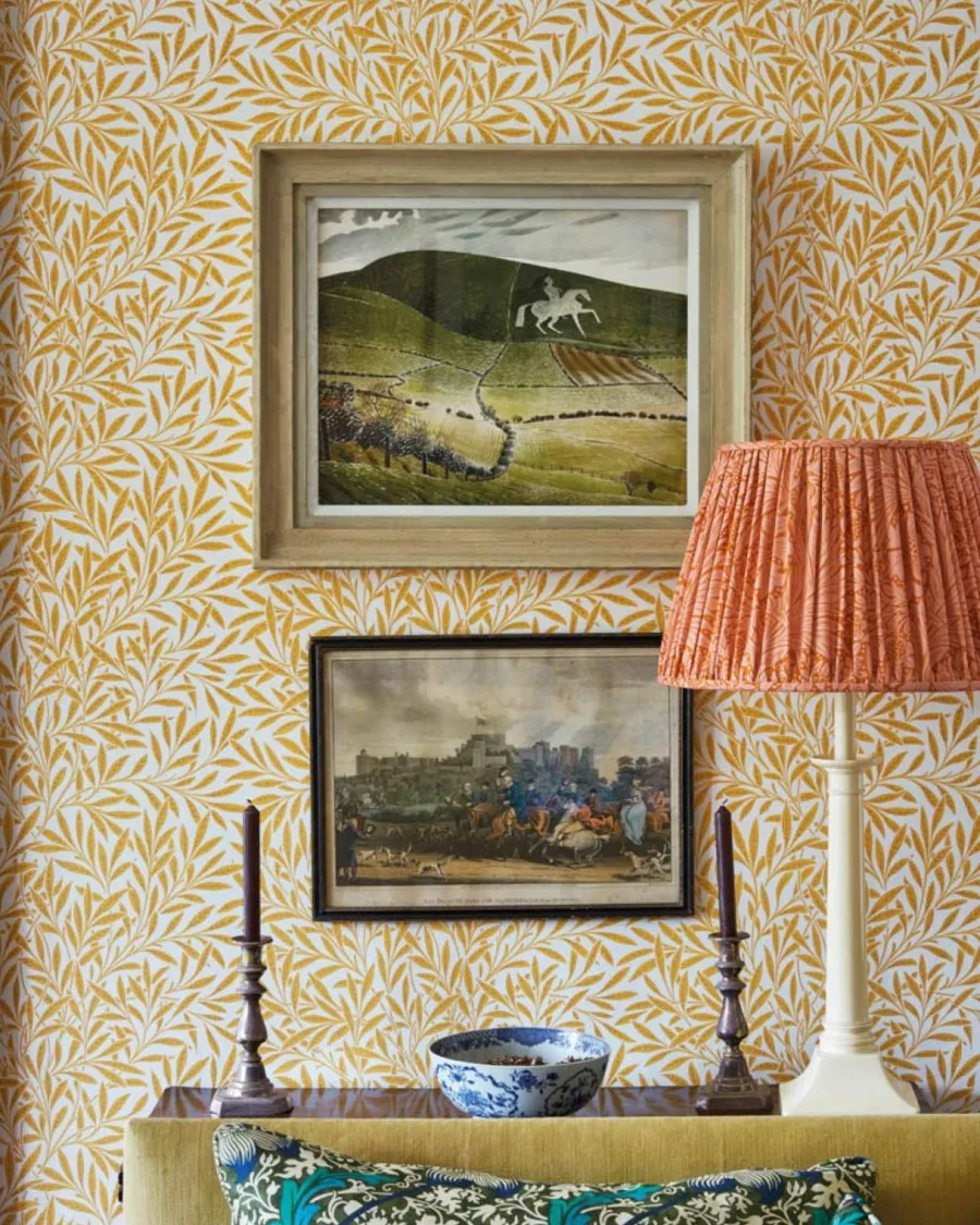 Sanderson Design Group Brands Ltd Mönstrade Tapeter|Blommiga Tapeter|William Morris & Co. Tapet - Willow Yellow